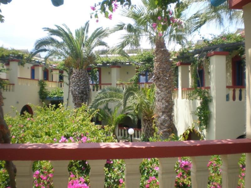סיסי Palm Bay Hotel מראה חיצוני תמונה