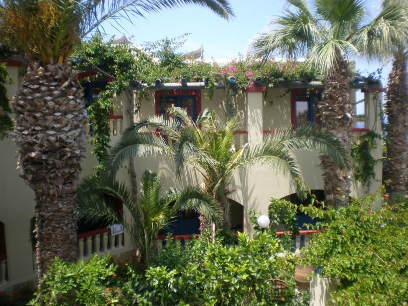 סיסי Palm Bay Hotel מראה חיצוני תמונה